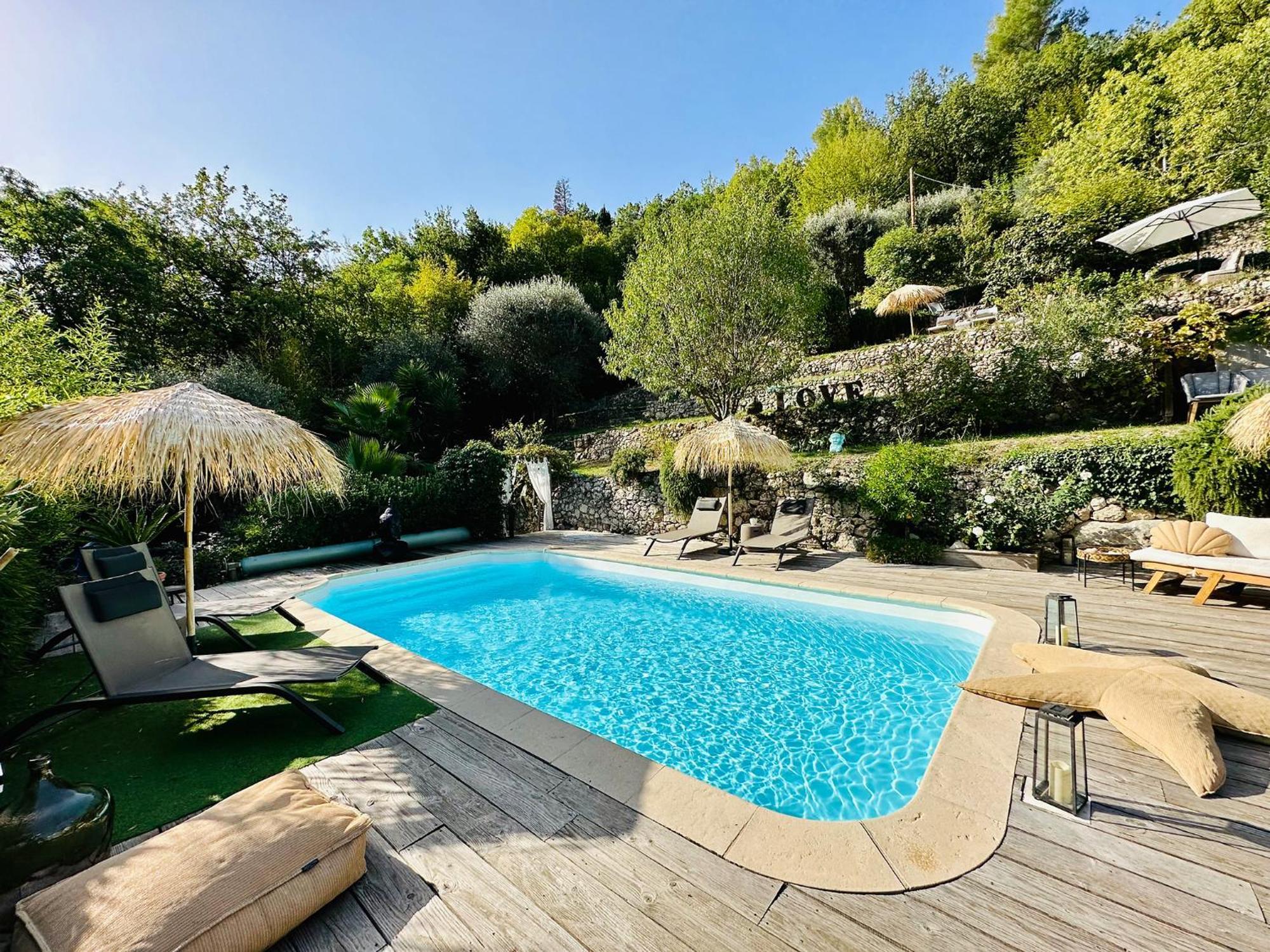 Domaine Les Deux Roches Apartamento Le Bar-sur-Loup Exterior foto